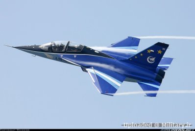 normal_Hongdu-L-15-Falcon.jpg