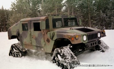 normal_Humvee_equipped_with_four_snow_tr