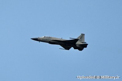 normal_JF-17_LBG_SIAE_2015.jpg