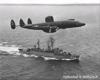 normal_Lockheed_WV-2_USS_Sellstrom_DER-2