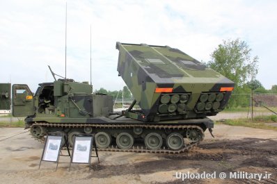 normal_M270_MLRS_Ps_529-3_Lippujuhlanpai