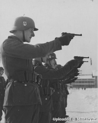normal_Wehrmacht-colt.jpg