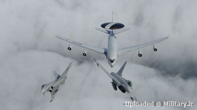 normal_ef2000-typhoon-with-nato-awacs.jp