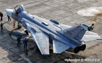 normal_sukhoi-su-24-fencer-wide.jpg